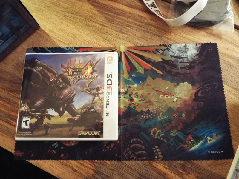 Illustration for article titled Monster Hunter 4 Ultimate CE: Unboxing!!